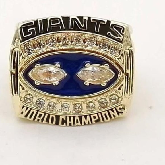New York Giants Championship Ring... Fast shipping from USA - Picture 2 of 4